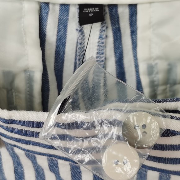 Express navy and white striped shorts NWOT - Picture 11 of 11